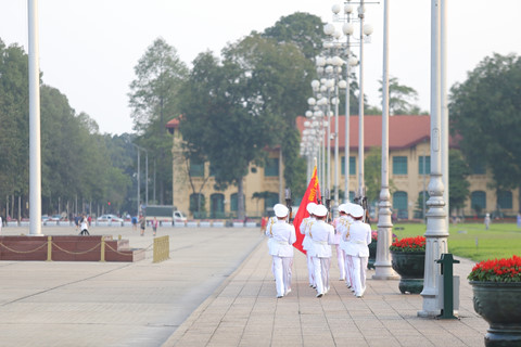 Lễ thượng cờ rủ Quốc tang nguyên Thủ tướng Phan Văn Khải tại quảng trường Ba Đình - ảnh 4