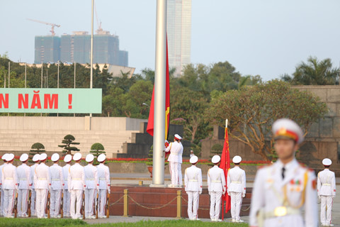 Lễ thượng cờ rủ Quốc tang nguyên Thủ tướng Phan Văn Khải tại quảng trường Ba Đình - ảnh 6
