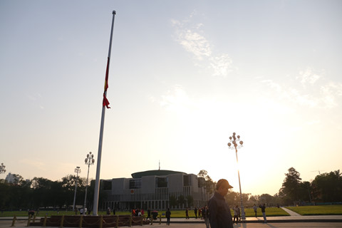Lễ thượng cờ rủ Quốc tang nguyên Thủ tướng Phan Văn Khải tại quảng trường Ba Đình - ảnh 11