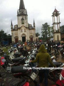 Linh mục Trần Minh Hồng ở Hương Khê, Hà Tĩnh lại xuyên tạc, kích động giáo dân
