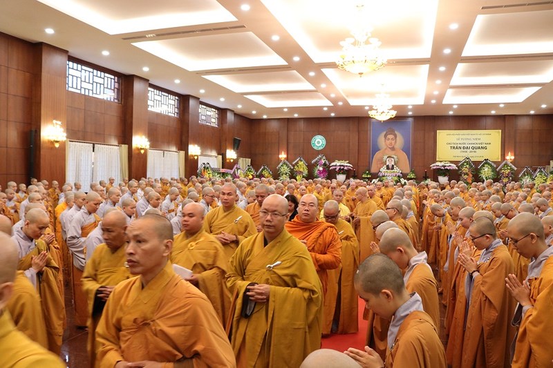 Phật tử TP.HCM cầu nguyện cho Chủ tịch nước Trần Đại Quang - ảnh 9