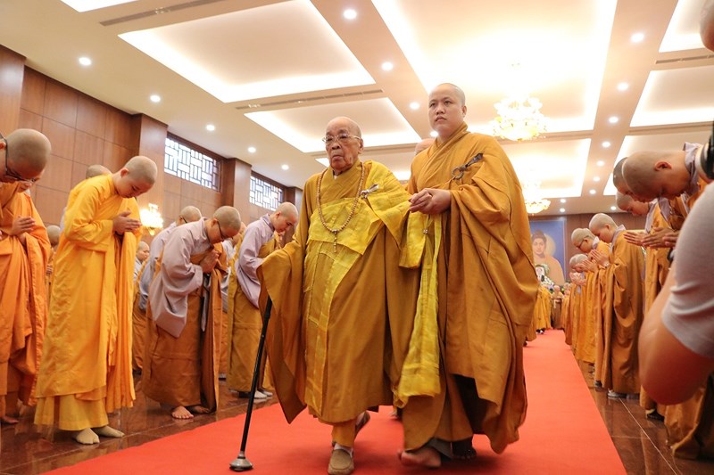 Phật tử TP.HCM cầu nguyện cho Chủ tịch nước Trần Đại Quang - ảnh 8