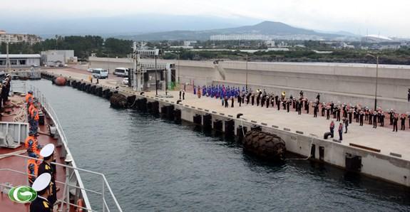 Tàu 015-Trần Hưng Đạo tham dự duyệt binh tàu quốc tế tại Jeju, Hàn Quốc - Ảnh 3.