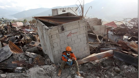 Số người thiệt mạng trong thảm họa kép tại Indonesia đã lên đến 1.944 người ảnh 7