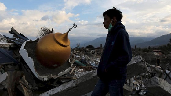 Số người thiệt mạng trong thảm họa kép tại Indonesia đã lên đến 1.944 người ảnh 9