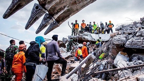 Số người thiệt mạng trong thảm họa kép tại Indonesia đã lên đến 1.944 người ảnh 2