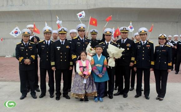 Tàu 015-Trần Hưng Đạo tham dự duyệt binh tàu quốc tế tại Jeju, Hàn Quốc