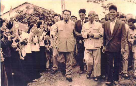Câu chuyện đằng sau bức ảnh chụp Bác Hồ và Chủ tịch Kim Nhật Thành - 1