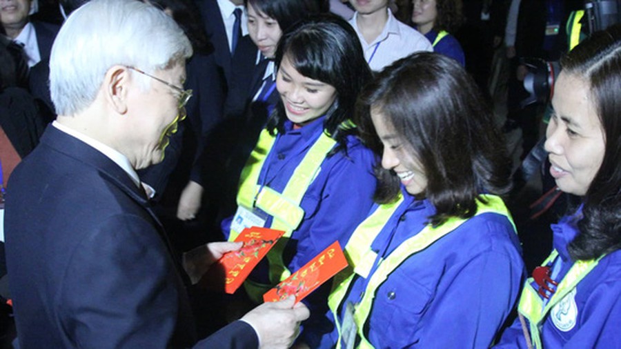 3 nữ công nhân được nhận tiền lì xì của Chủ tịch nước 