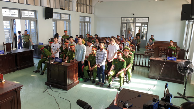 Không giảm án cho các bị cáo gây rối trước cổng UBND tỉnh Bình Thuận - ảnh 3