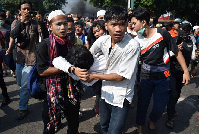 Bạo động sau bầu cử Indonesia, 6 người chết, hơn 200 người bị thương - ảnh 2