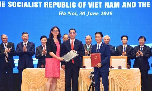 Việt Nam và EU ký Hiệp định thương mại tự do