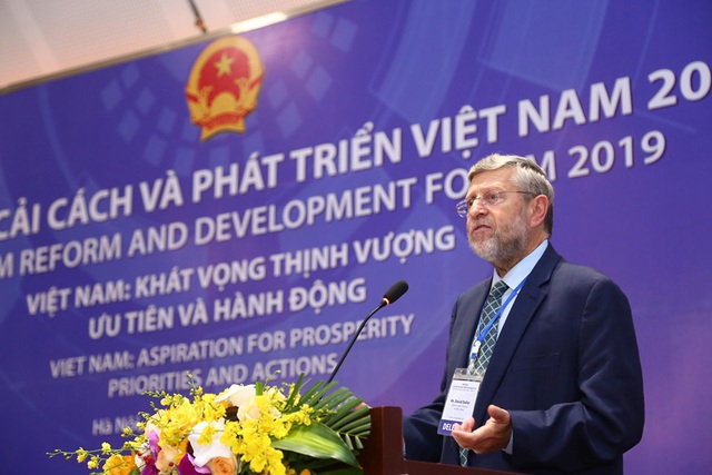 Việt Nam tăng trưởng vượt dự báo và lời gan ruột của giới chuyên gia - 4