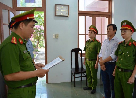 Khởi tố hai lãnh đạo Chi cục Thủy sản Quảng Nam về hành vi nhận hối lộ ảnh 2