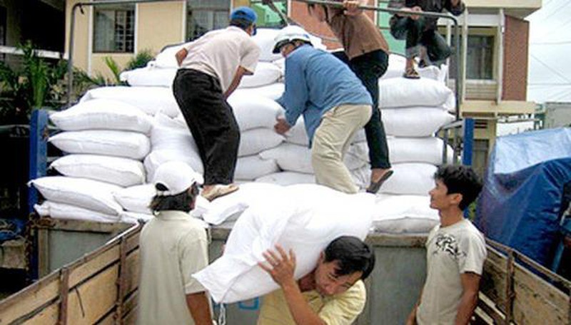 Thủ tướng xuất cấp 4.000 tấn gạo hỗ trợ cứu đói cho nhân dân vùng bị thiên tai, mưa lũ